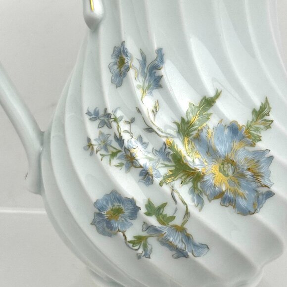 Haviland France Limoges Margaux 20 oz Torse Shaped Porcelain Pitcher Blue Gold - Picture 3 of 16
